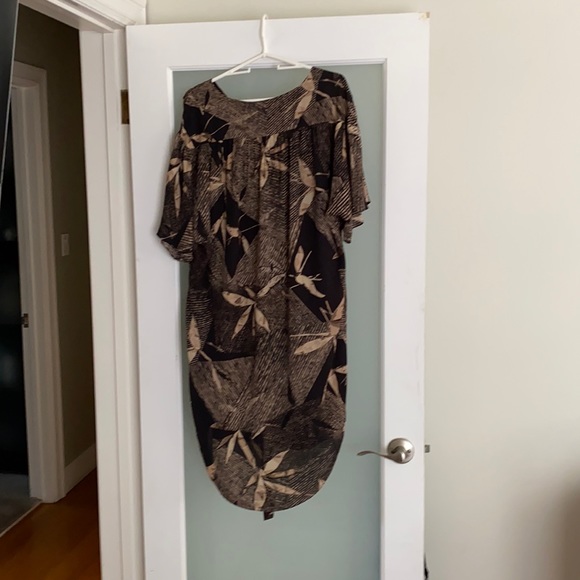 Really nice summer dress never worn - Picture 1 of 2